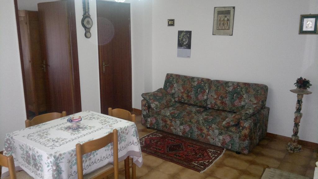 Casa Salvaggio Hotel Grotte  Buitenkant foto